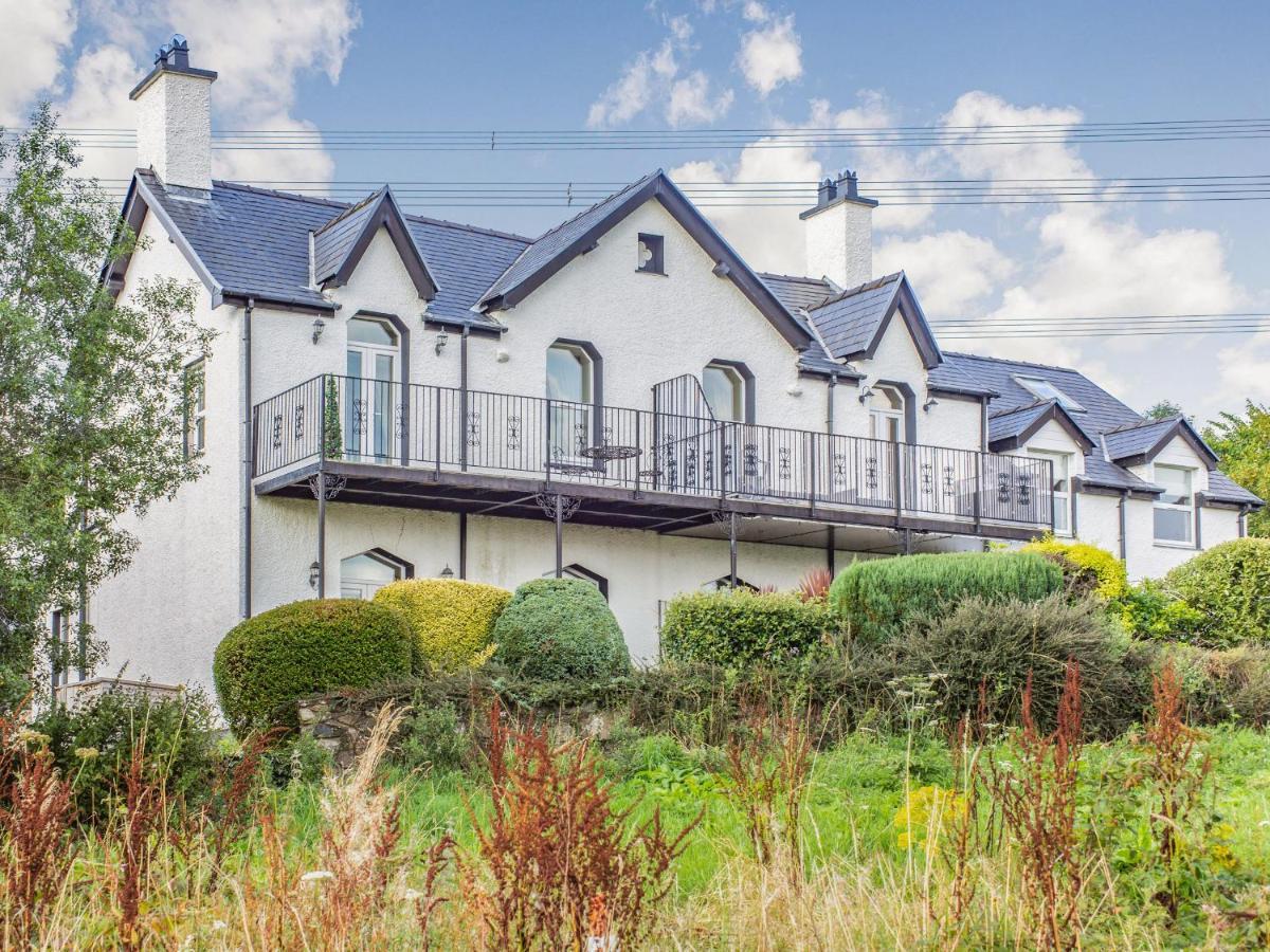 Menai View Villa Llanfairpwllgwyngyll Exterior photo